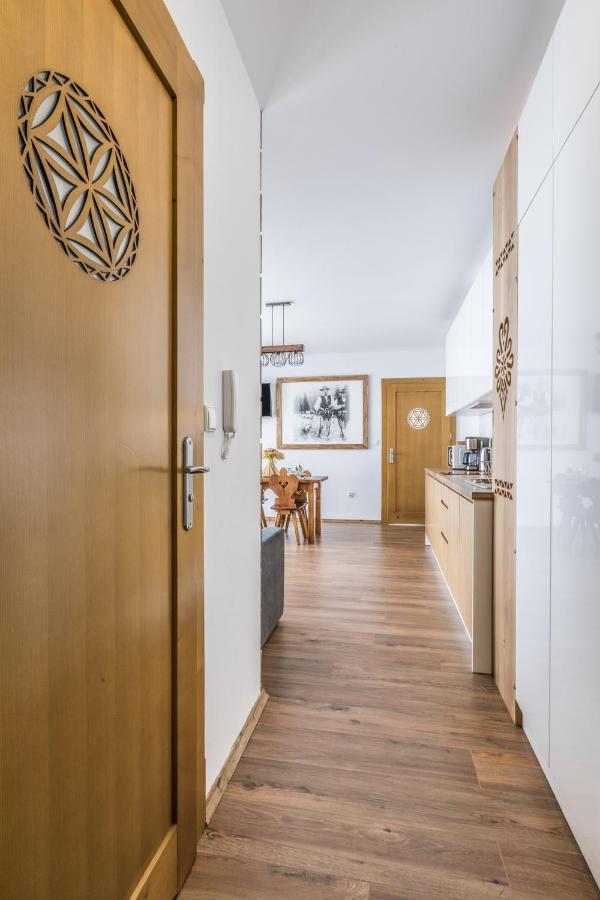 Aparthost Apartamenty Butorowy & Spa Koscielisko Exterior photo